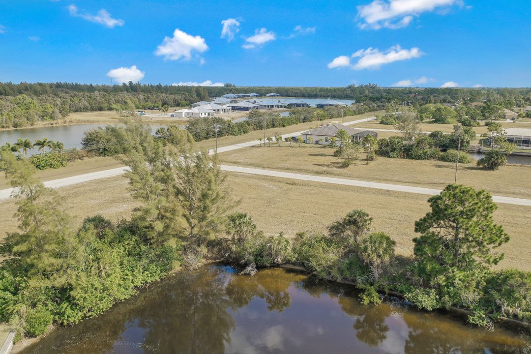 2374 NW 39th Ave, Cape Coral, FL 33993