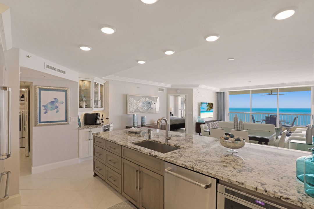 990 Cape Marco Dr #1005, Marco Island, FL 34145