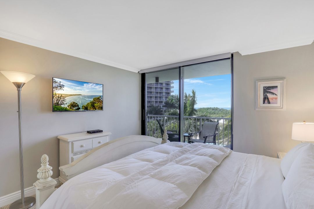 440 Seaview Ct, Marco Island, FL 34145