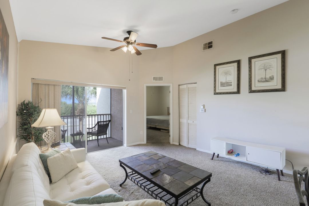 15369 Bellamar Cir, Fort Myers, FL 33908