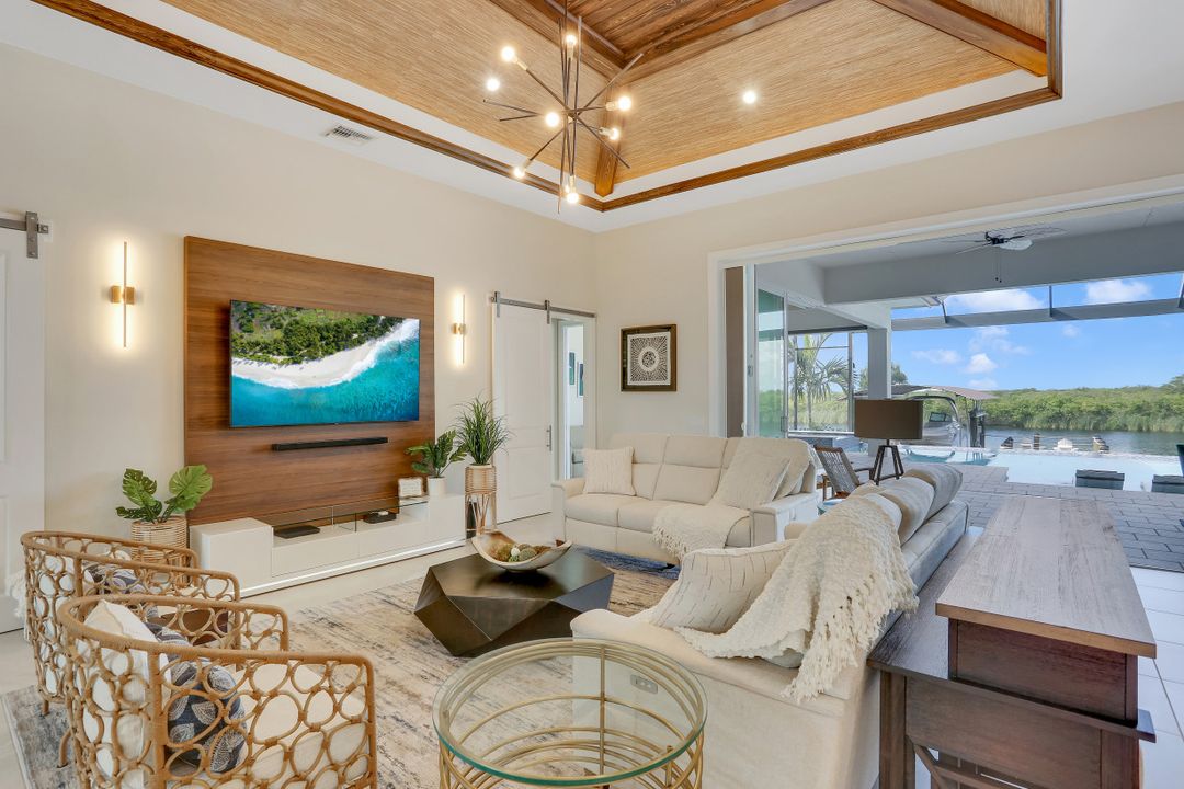 3236 Surfside Blvd, Cape Coral, FL 33914