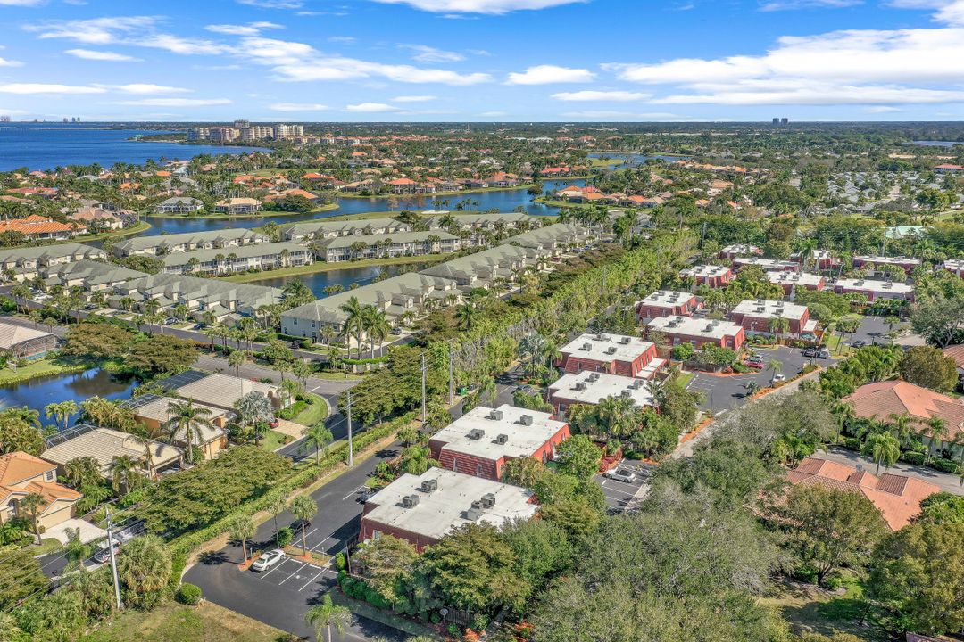 10931 Meadow Lark Cove Dr, Fort Myers, FL 33908