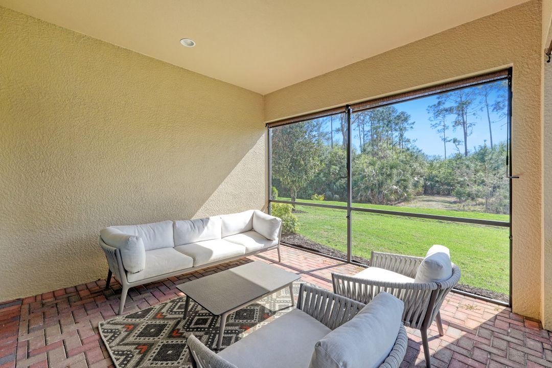 9123 Isla Bella Cir, Bonita Springs, FL 34135