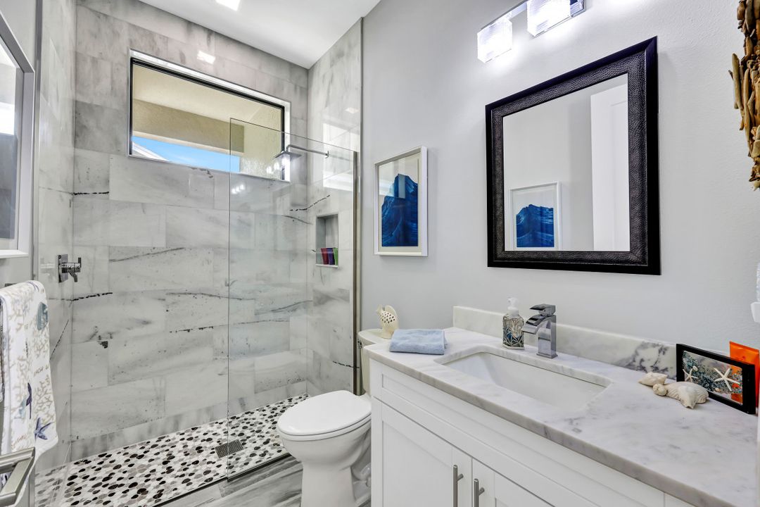 214 NW 32nd Pl, Cape Coral, FL 33993