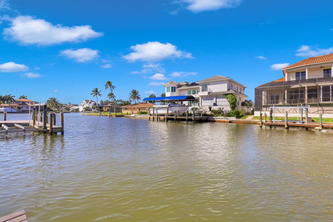 401 Willet Ave, Naples, FL 34108