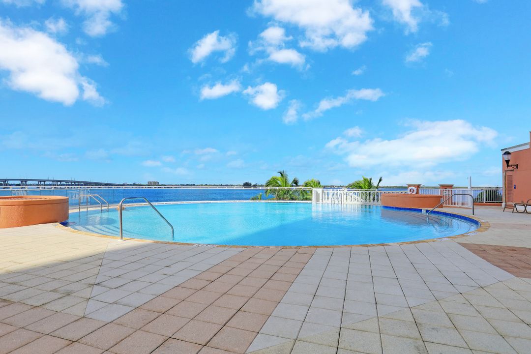 2743 First St #105, Fort Myers, FL 33916