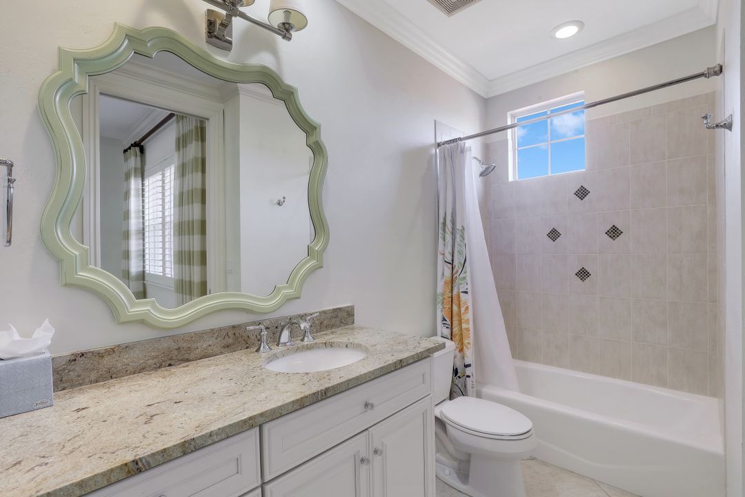 2362 Terra Verde Ln, Naples, FL 34105