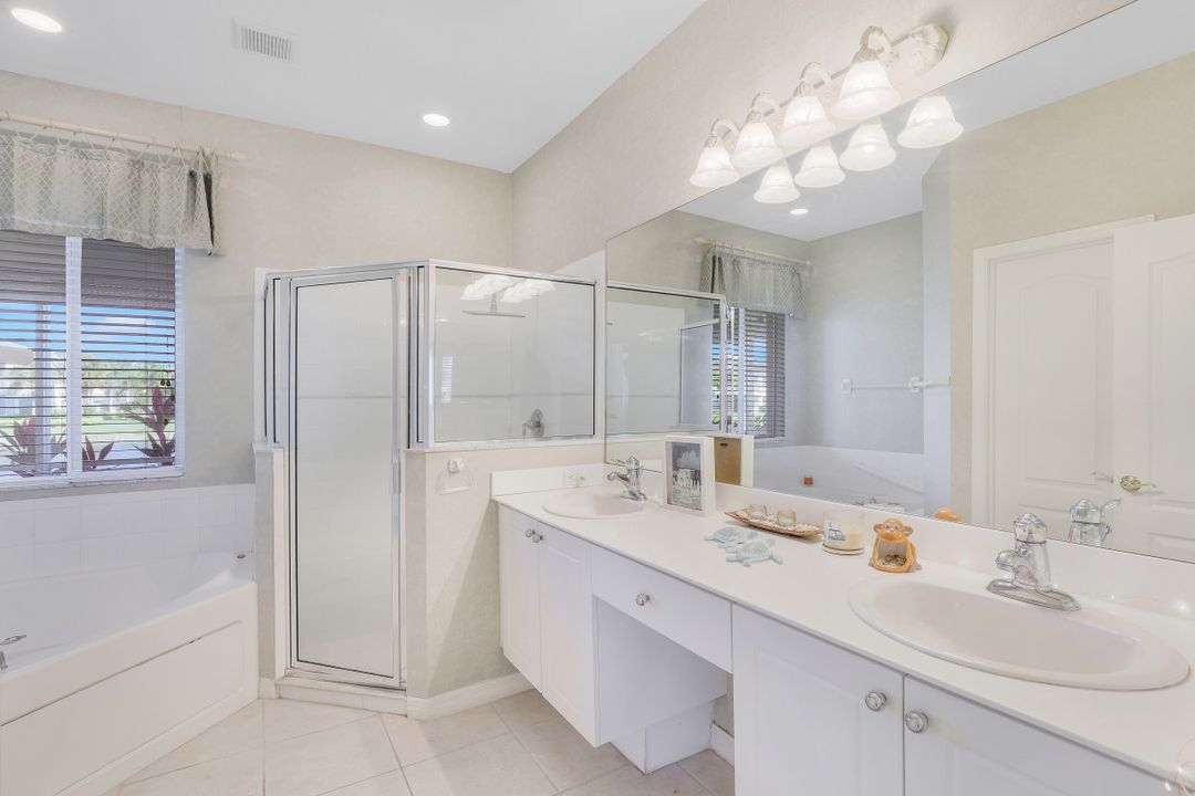 9290 Paseo De Valencia St, Fort Myers, FL 33908