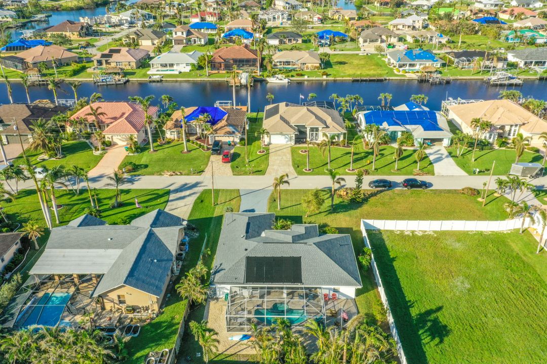 2710 SW 37th St, Cape Coral, FL 33914