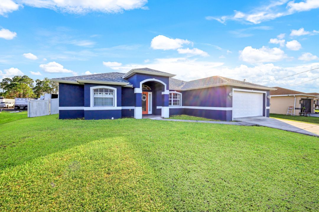 2713 10th St SW, Lehigh Acres, FL 33976