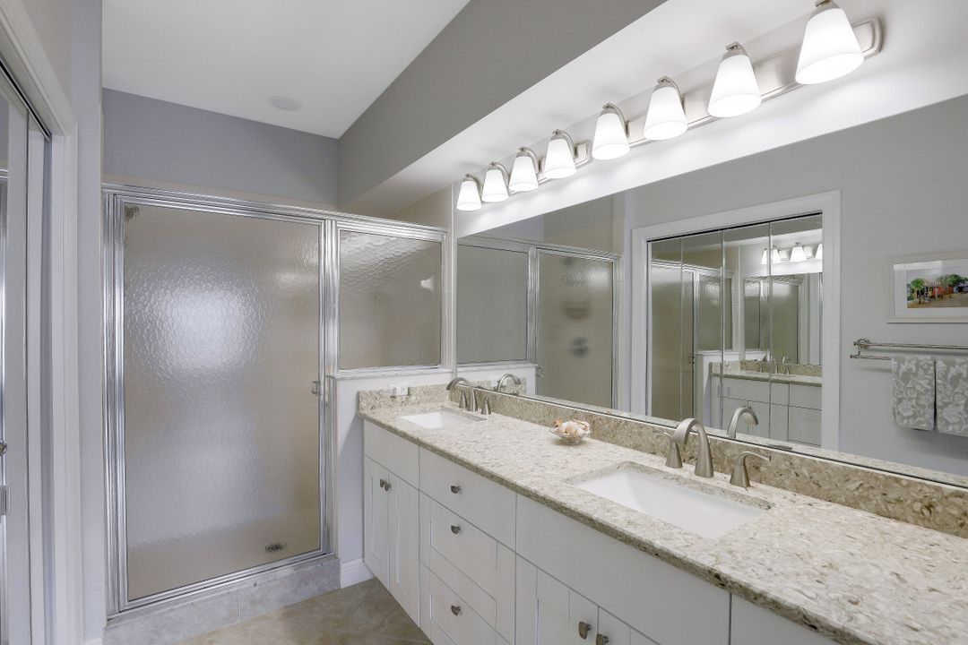 5230 Birmingham Dr #101, Naples, FL 34110