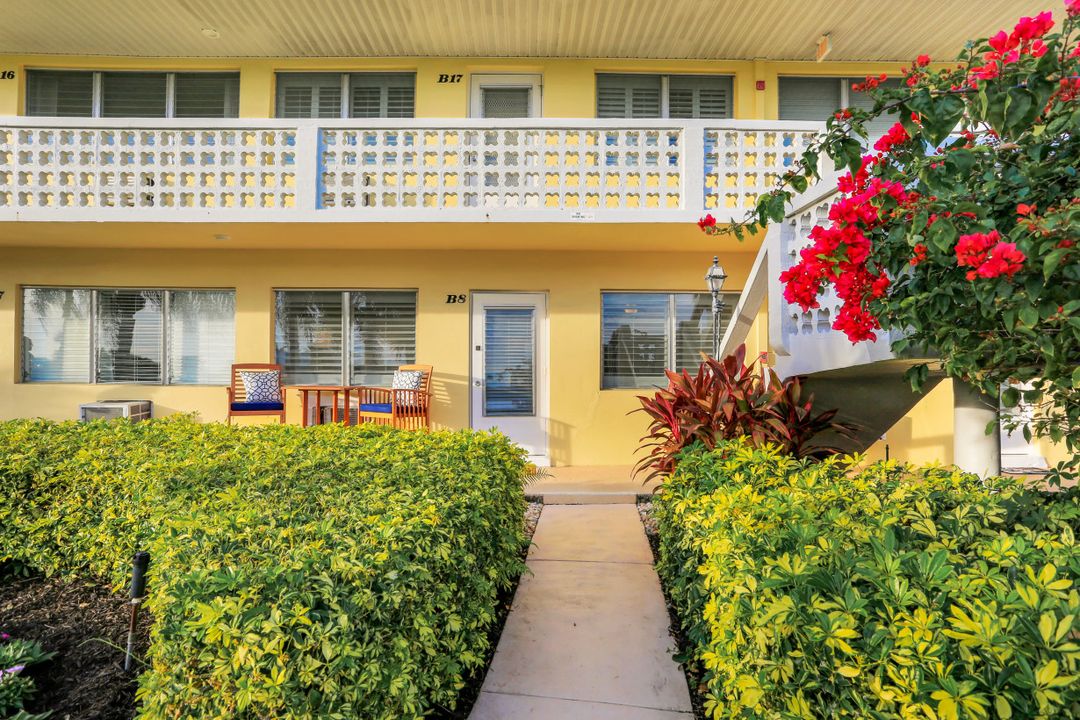 473 12th Ave S #B-9, Naples, FL 34102