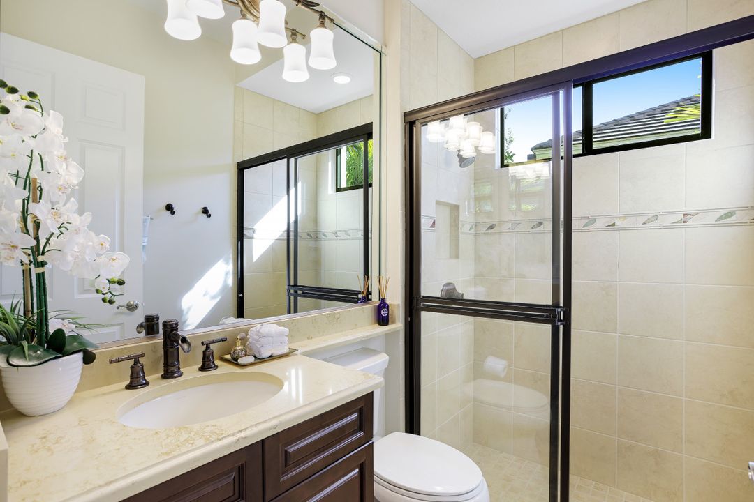 9214 Marble Stone Dr, Naples, FL 34120