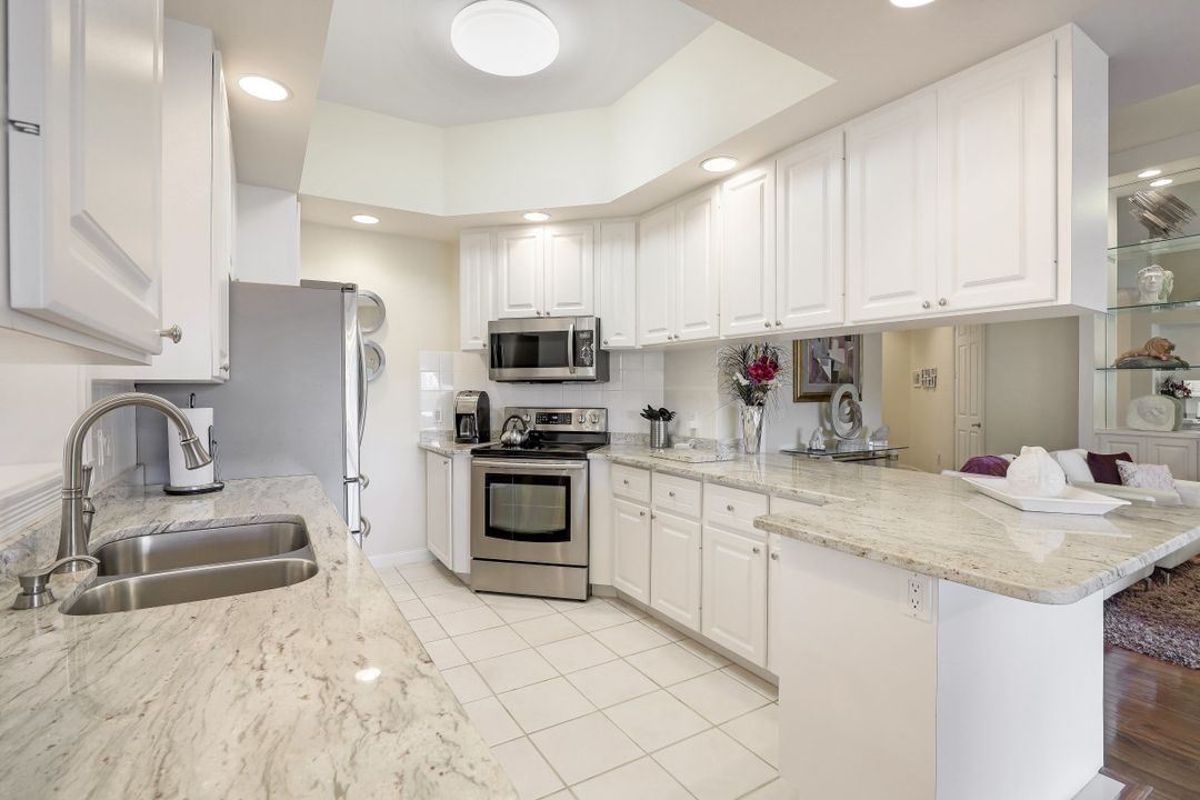 5104 Inagua Way, Naples, FL 34119