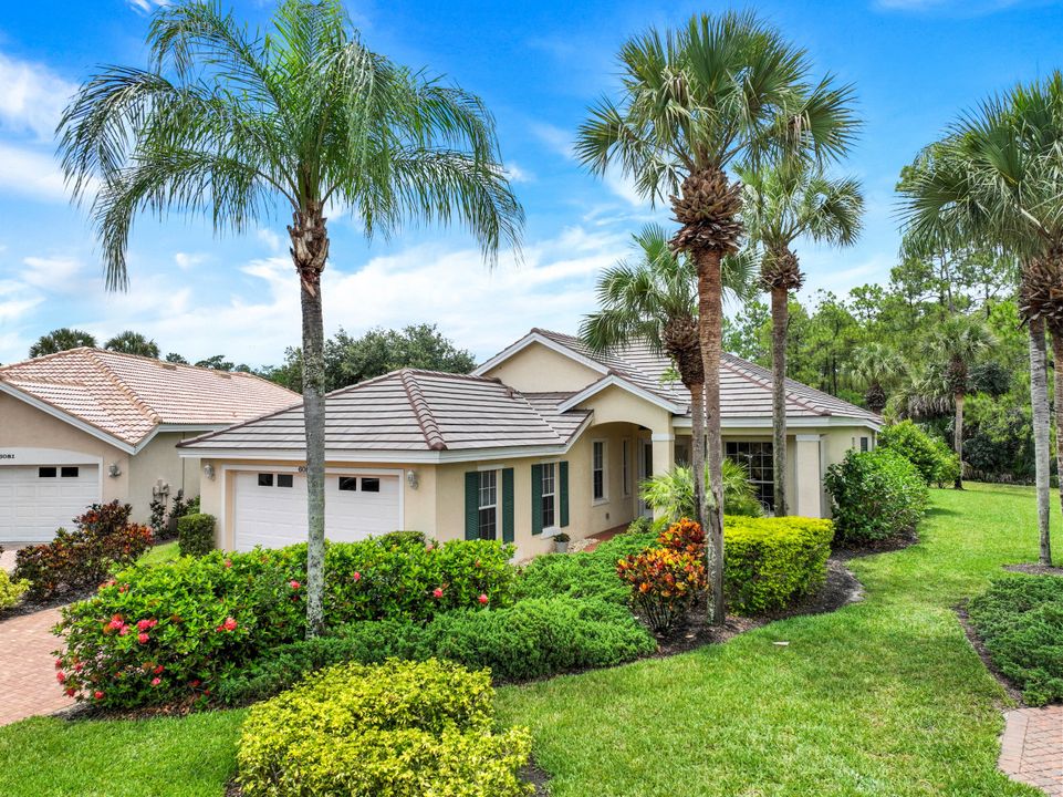 6082 Highwood Park Ct, Naples, FL 34110