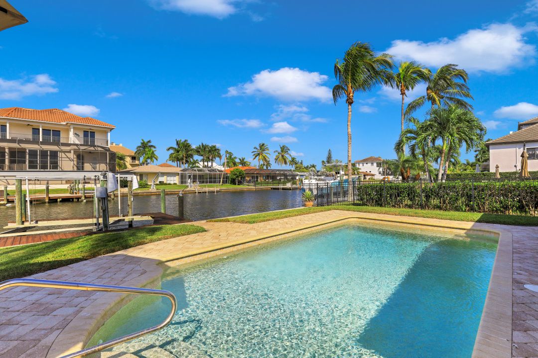 401 Willet Ave, Naples, FL 34108