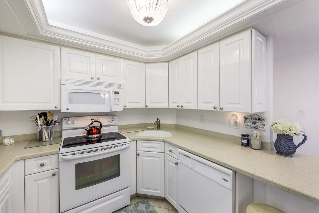 260 Seaview Ct #609, Marco Island, FL 34145