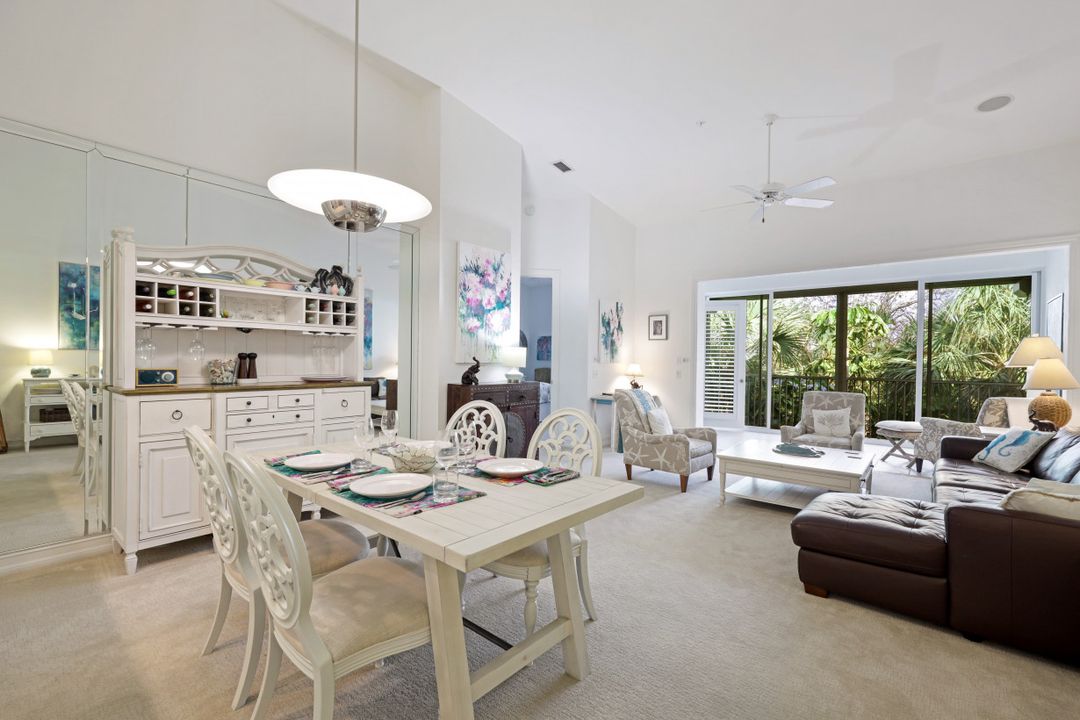 790 Bentwater Cir #203, Naples, FL 34108