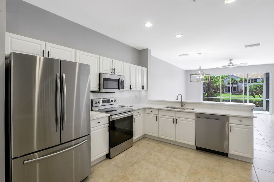 15918 Marcello Cir, Naples, FL 34110