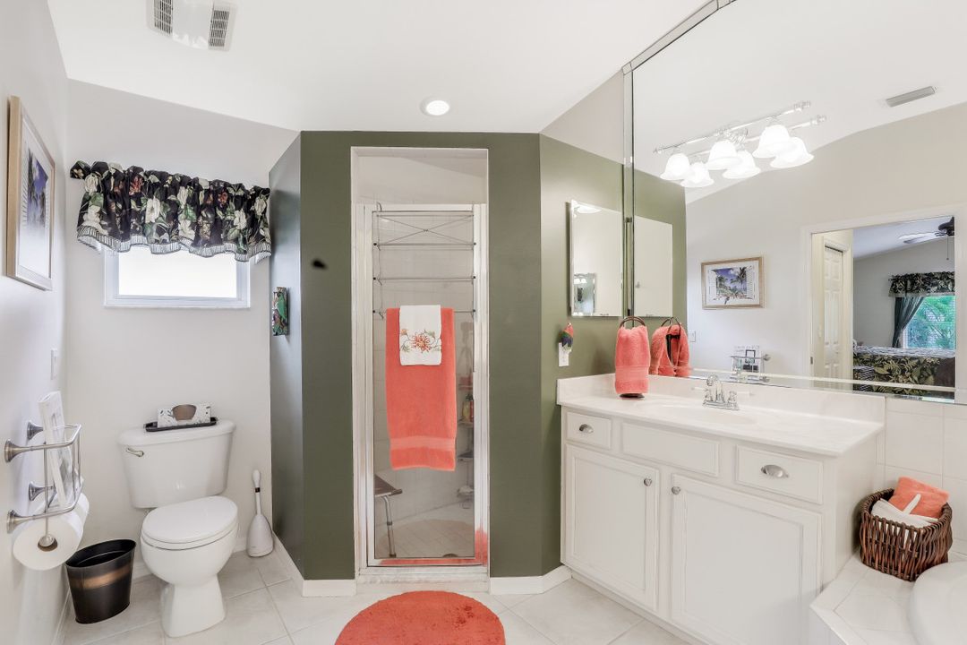 7927 Wexford Dr, Naples, FL 34104