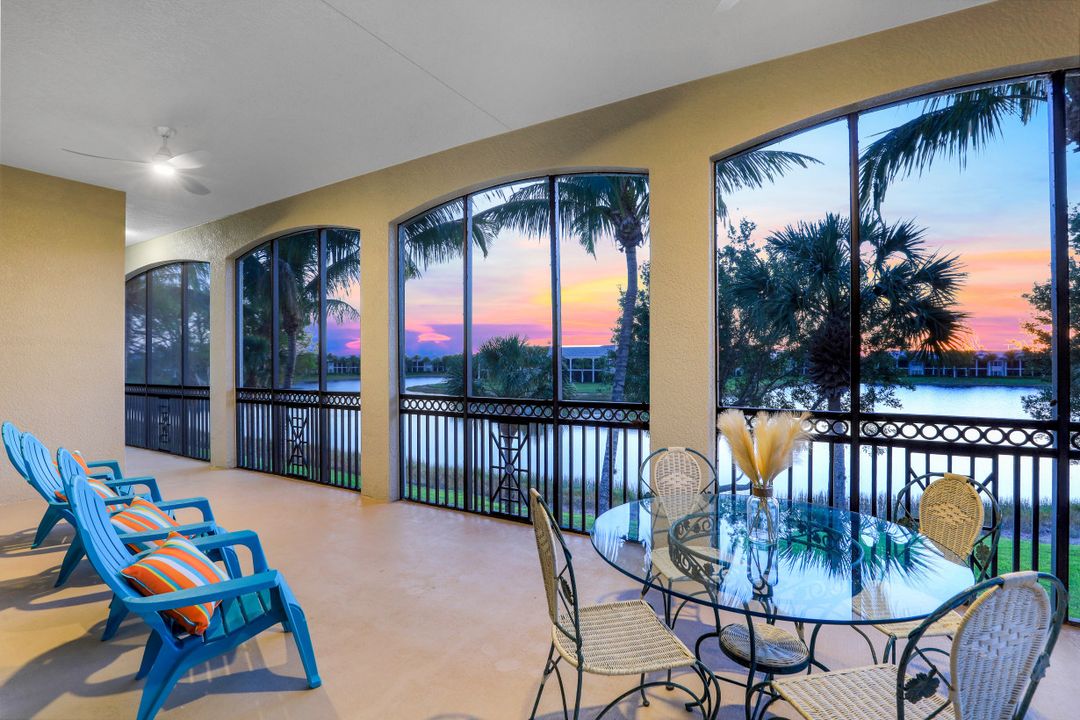 9263 Museo Cir #204, Naples, FL 34114