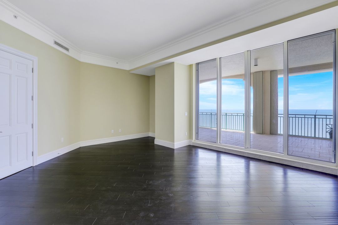 970 Cape Marco Dr, Marco Island, FL 34145