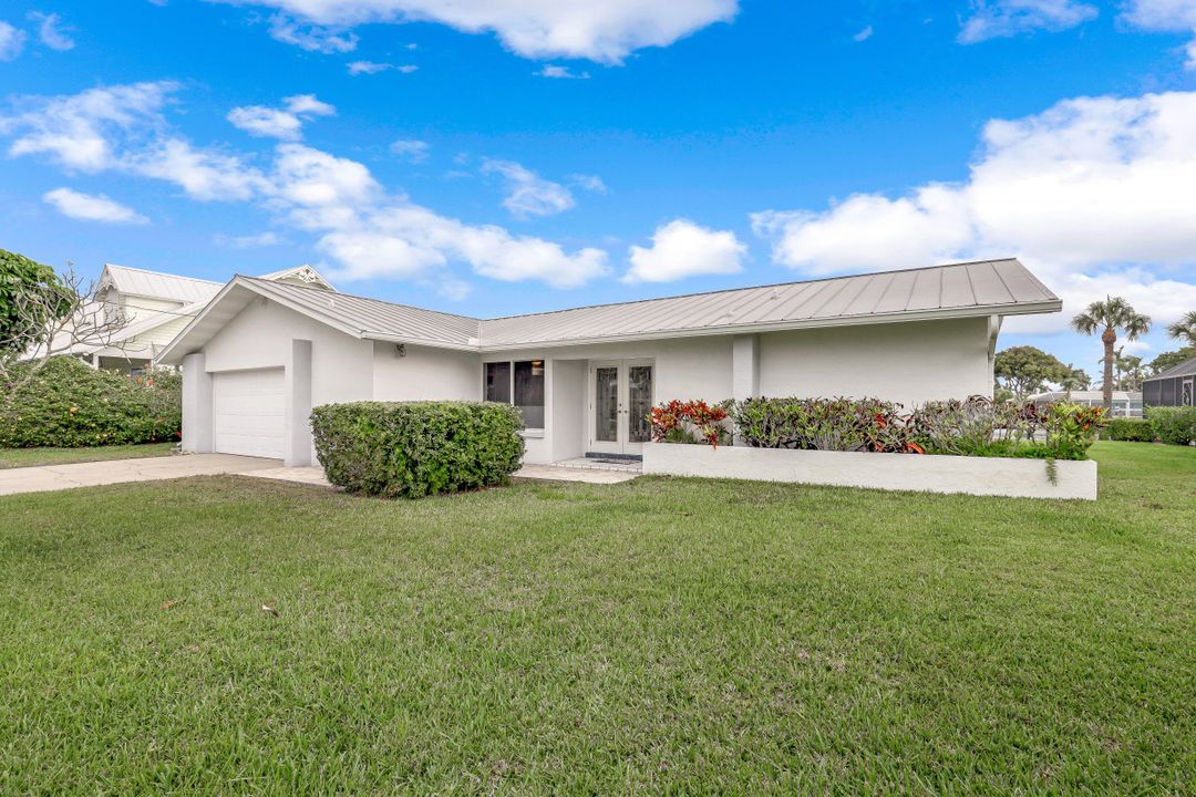 1923 SE 36th Terrace, Cape Coral, FL 33904