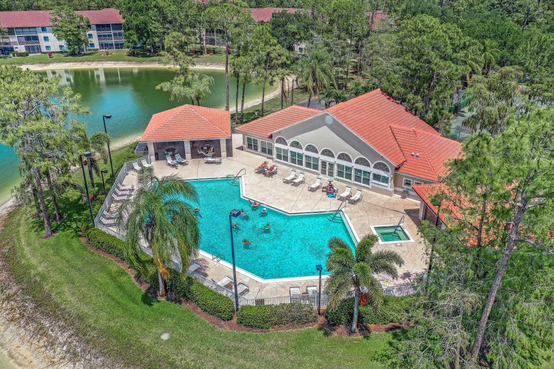 5716 Deauville Cir, Naples, FL 34112