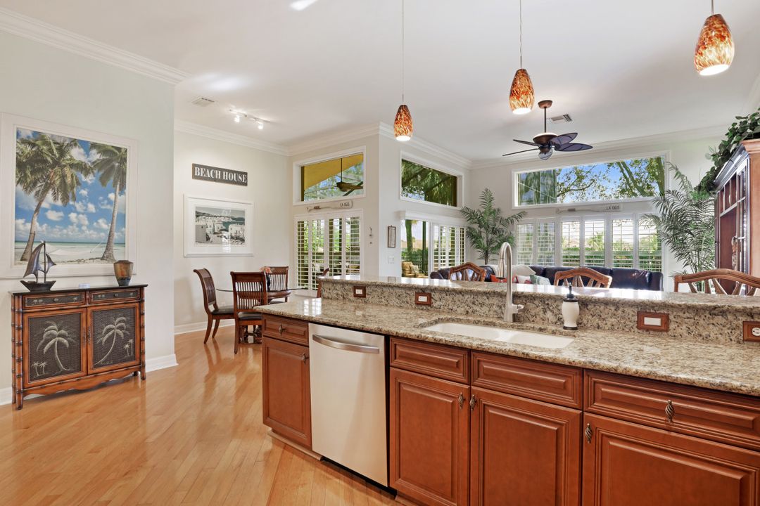 2025 Isla De Palma Cir, Naples, FL 34119