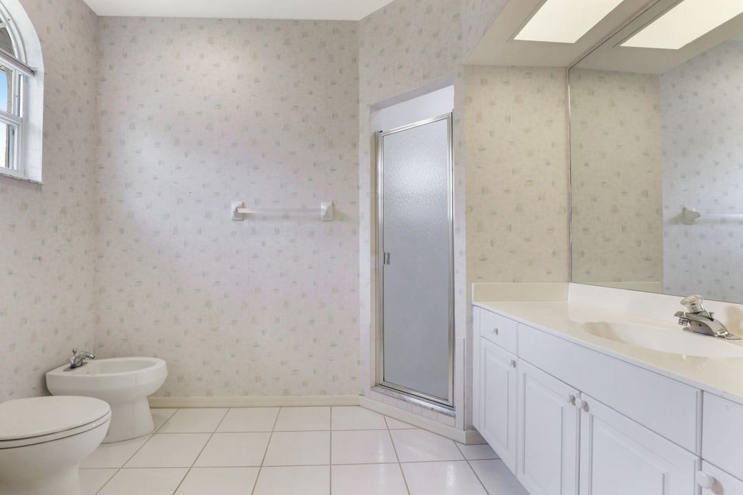 9926 Ortega Ln, Bonita Springs, FL 34135