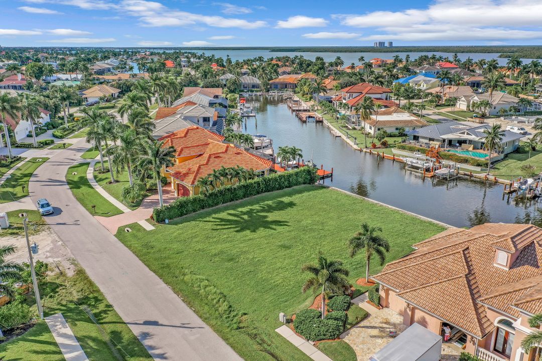 159 Dan River Ct, Marco Island, FL 34145