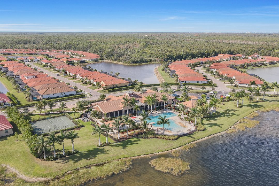 1493 Artesia Dr W, Naples, FL 34113