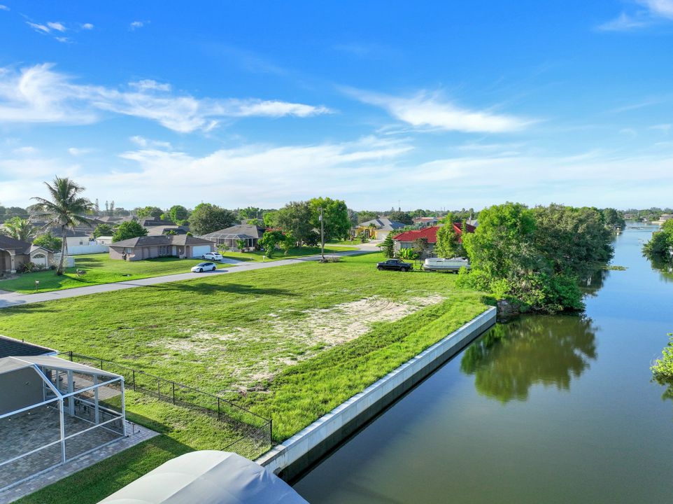 318 SE 5th Ave, Cape Coral, FL 33990