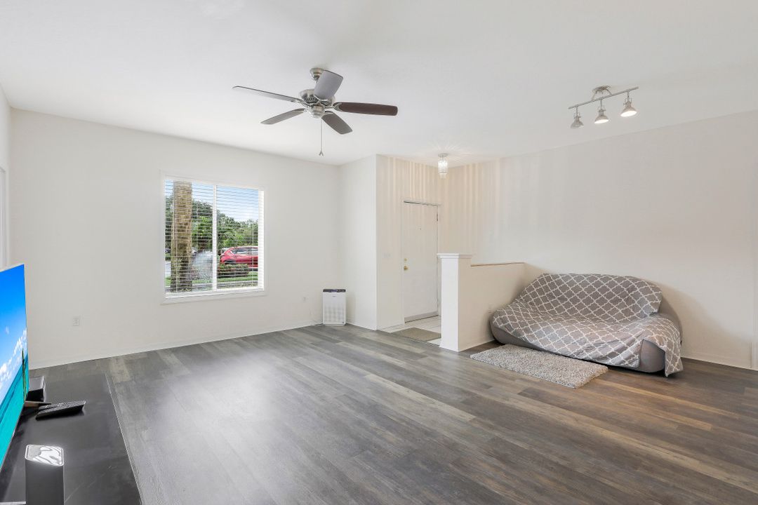 6400 Aragon Way #102, Fort Myers, FL 33966