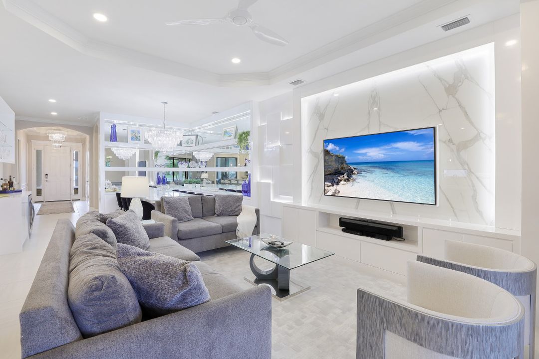 9400 Montelanico Loop, Naples, FL 34119