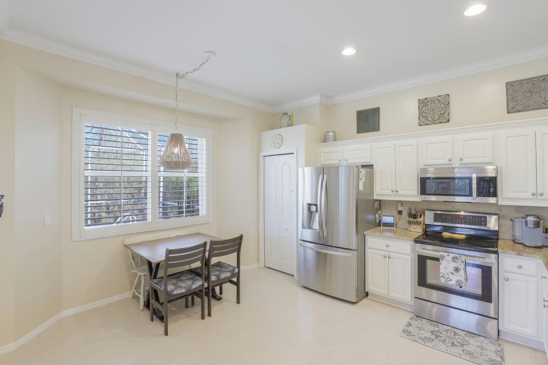 11588 Aron Ct, Estero, FL 33928