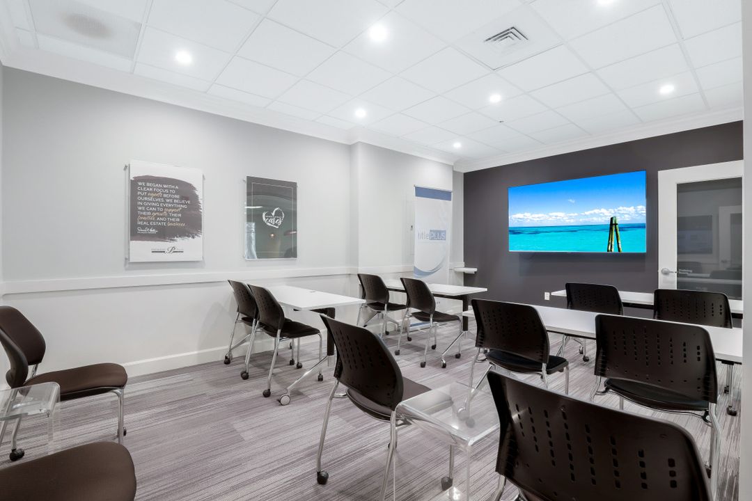 9015 Strada Stell Ct #104, Naples, FL 34109