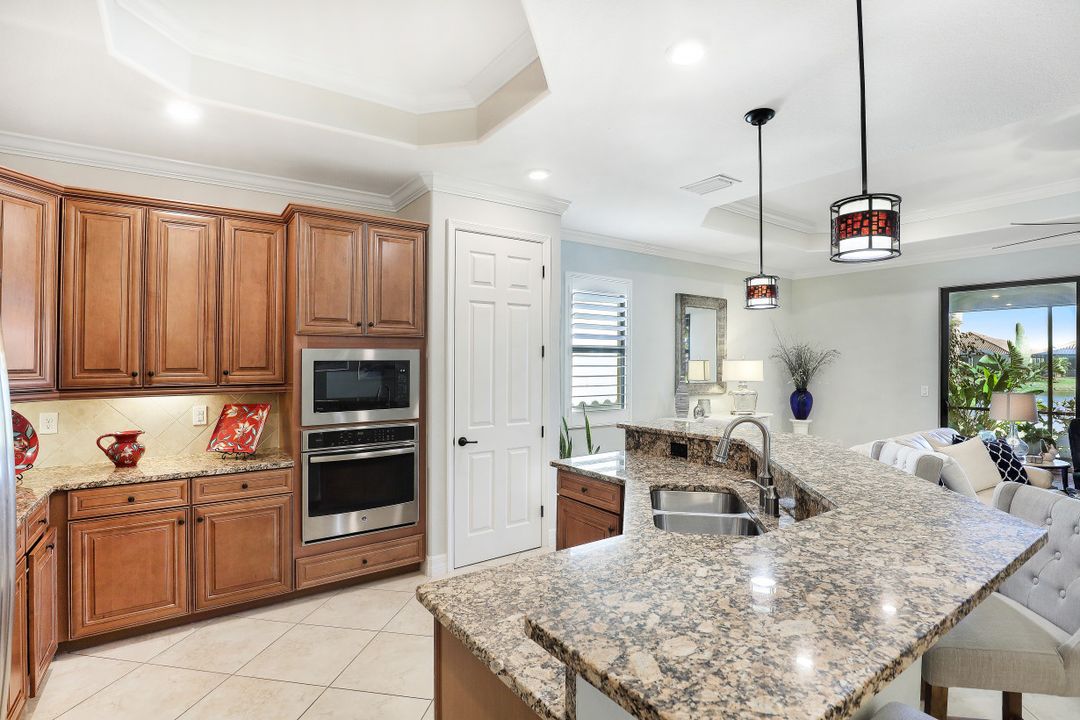 28083 Edenderry Ct, Bonita Springs, FL 34135