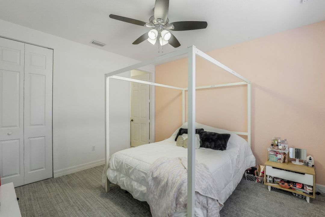 3183 Pacific Dr, Naples, FL 34119