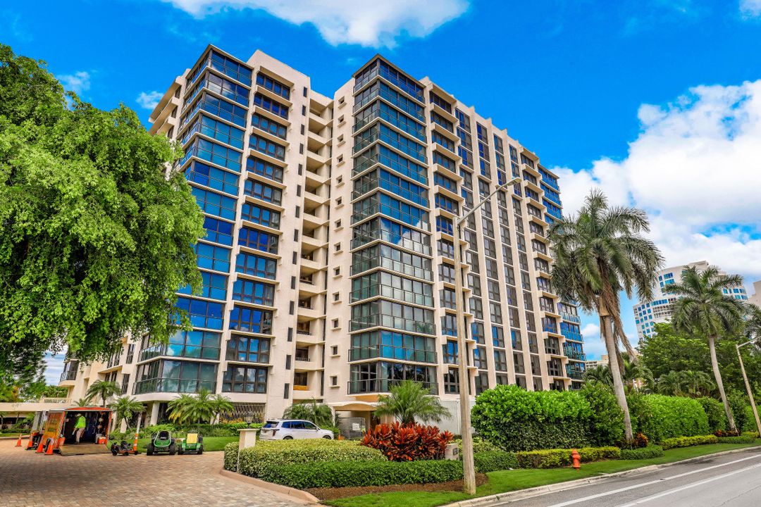 4031 Gulf Shore Blvd  #4F, Naples, FL 34103