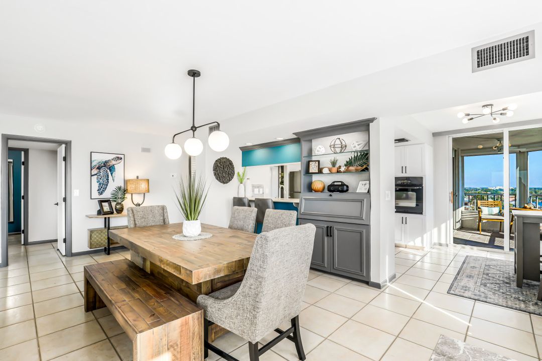 11116 Gulf Shore Dr #904, Naples, FL 34108