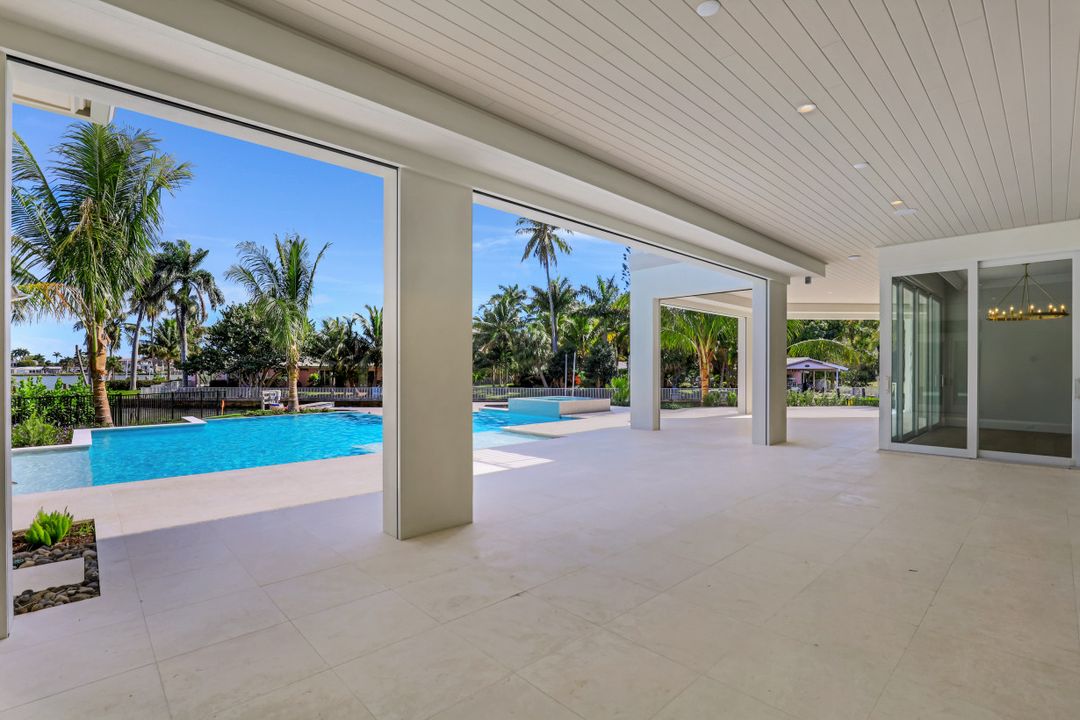 940 17th Ave S, Naples, FL 34102