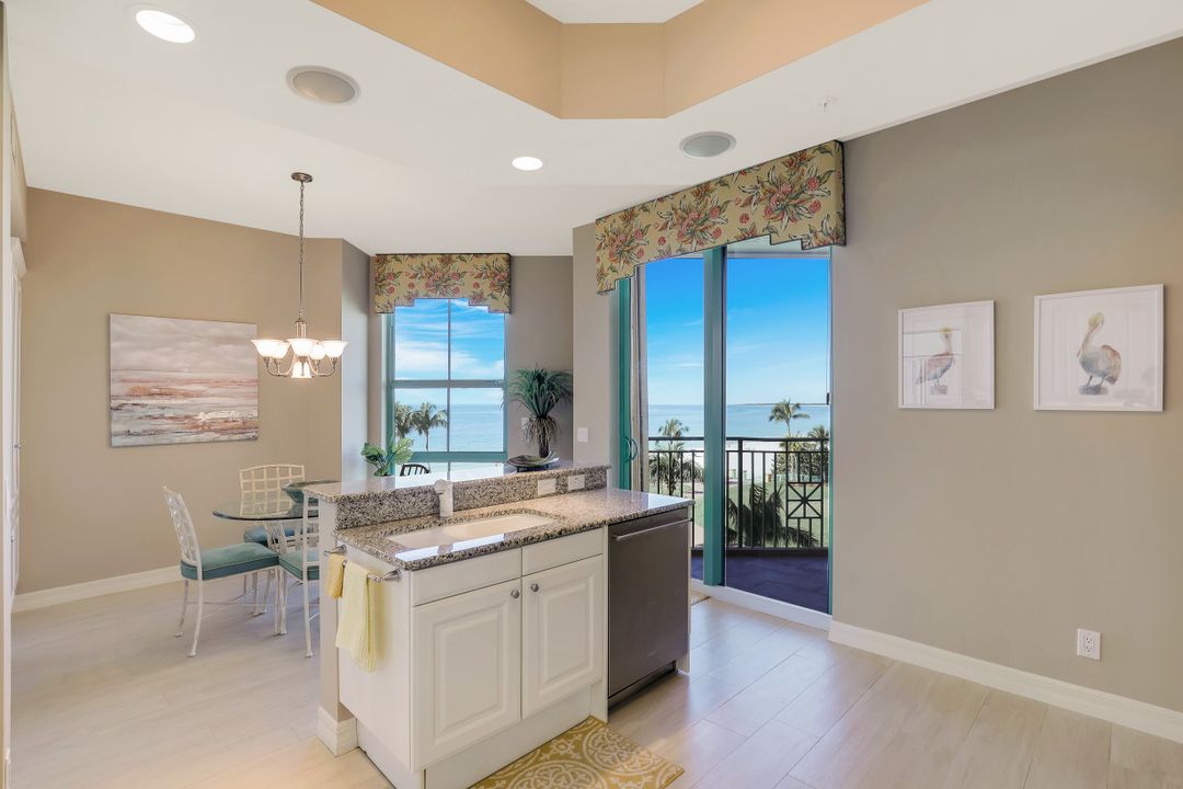 960 Cape Marco Dr #401, Marco Island, FL 34145