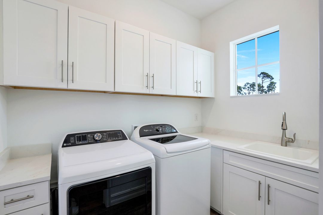 13896 Blue Bay Cir, Fort Myers, FL 33913