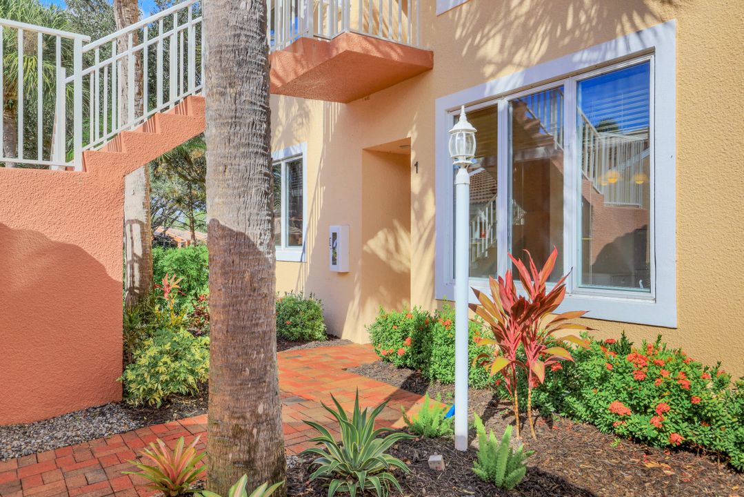 2365 Hidden Lake Ct #12, Naples, FL 34112