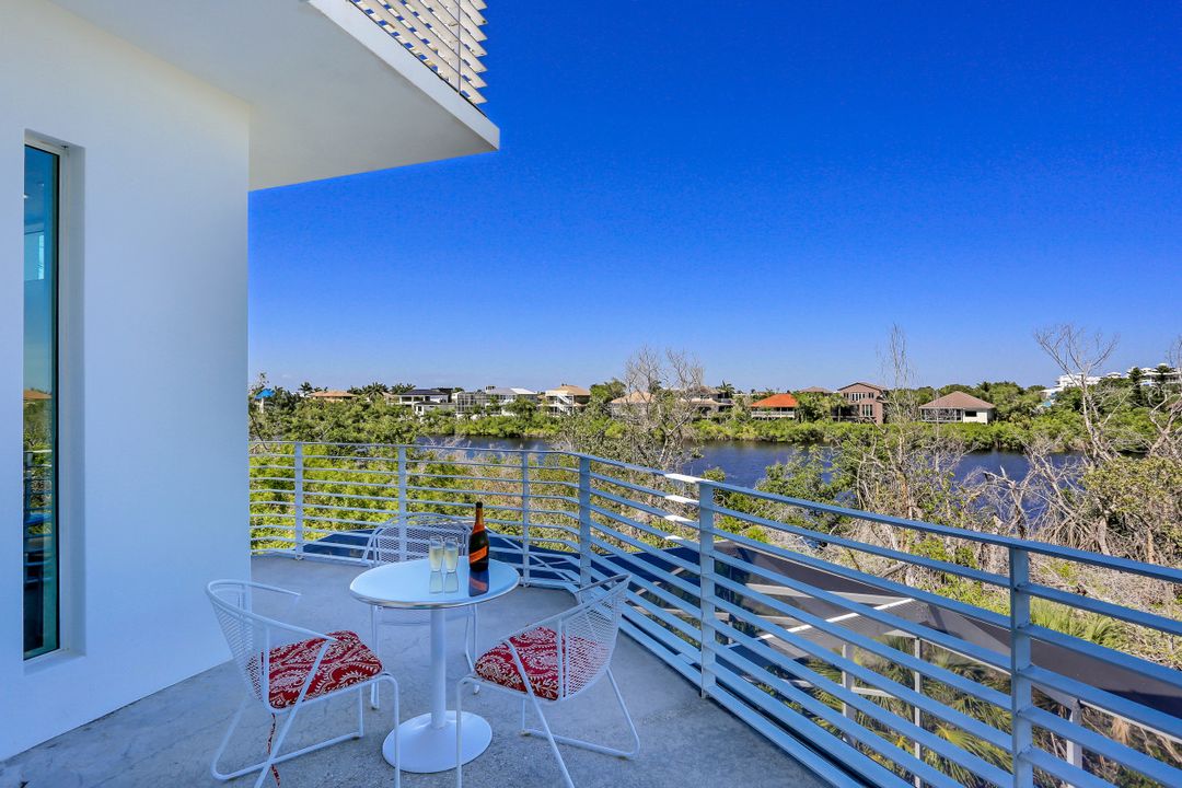 795 Waterside Dr, Marco Island, FL 34145