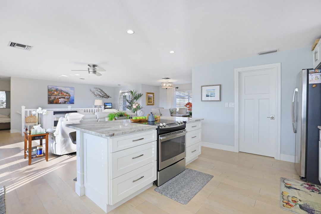 4786 West Blvd #B-201, Naples, FL 34103