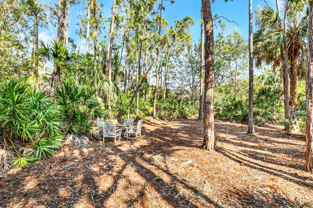 2850 Coach House Way, Naples, FL 34105