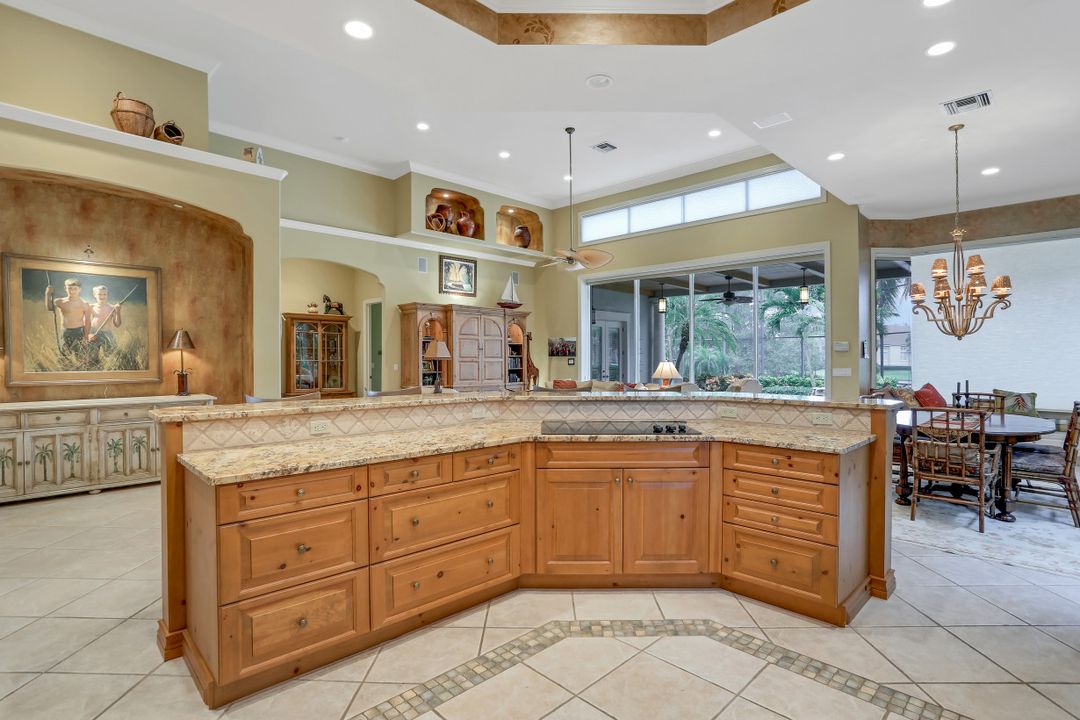 27280 Oak Knoll Dr, Bonita Springs, FL 34134