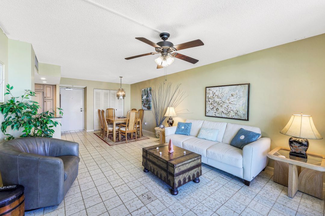 320 Seaview Ct #1210, Marco Island, FL 34145